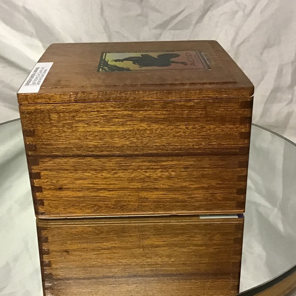 Empty cigar boxes - Picture 4 of 8